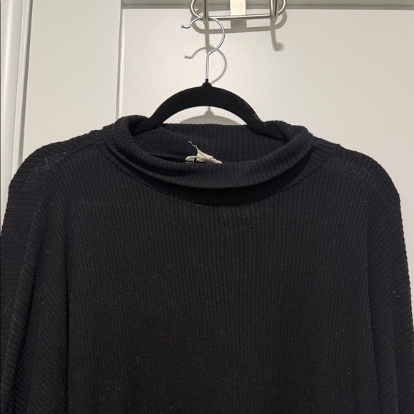 Turtleneck sweater top - Picture 3 of 3